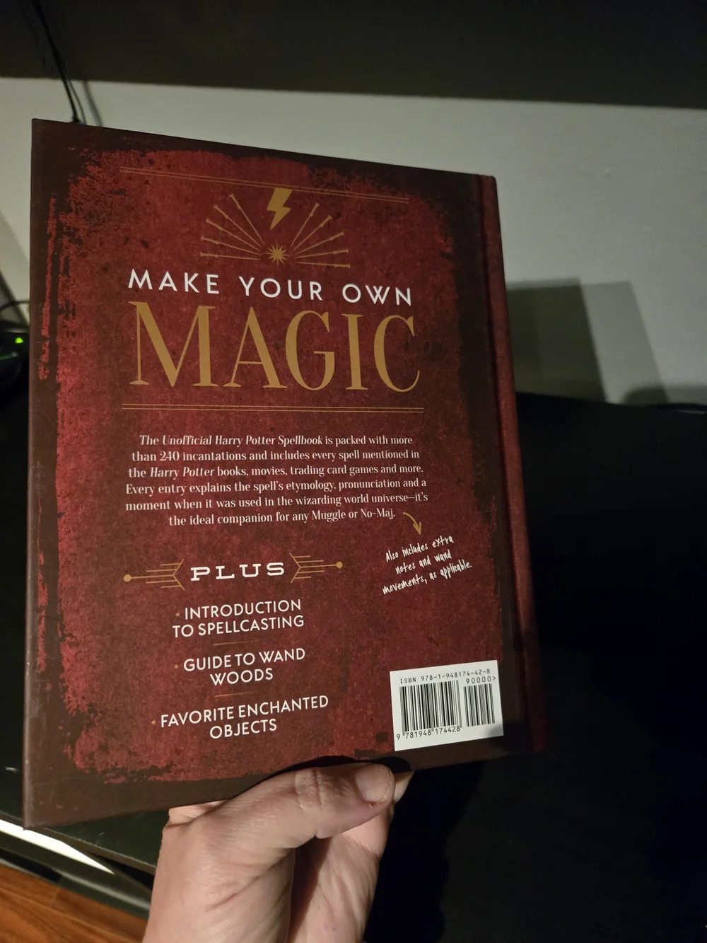 The Unofficial Harry Potter Spellbook - Red